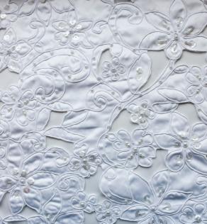 Атлас вышивка паетки бусинки 6 белый | Textile Plaza