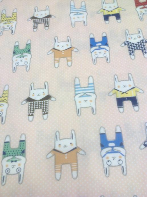 Ткань для пошива постельного белья, зайцы в костюмчиках | Textile Plaza