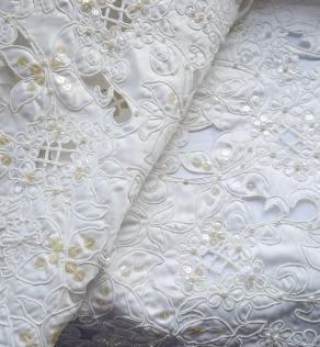 Атлас вышивка паетки бусинки 5 белый | Textile Plaza