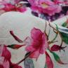Жаккард Италия яркий цветочный принт на белом фоне | Textile Plaza