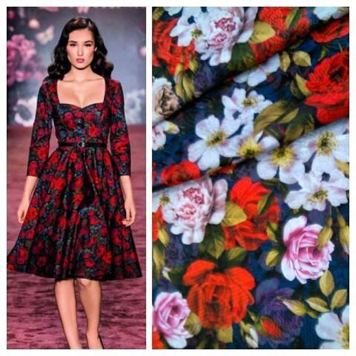Жаккард Dolce&Gabbana яскравий квітковий принт на синьому фоні | Textile Plaza