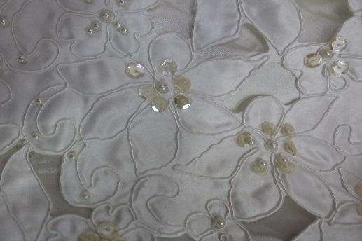 Сетка вышивка, белые цветы/бусины | Textile Plaza