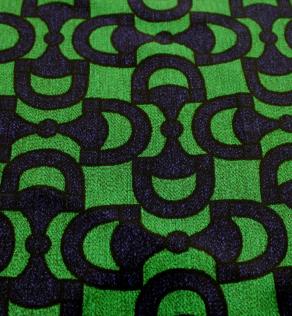 Шовк GUCCI синій абстрактний принт на зеленому фоні | Textile Plaza