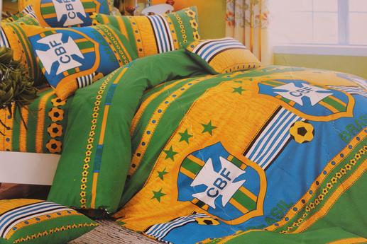 Сатин  для постільної білизни, футбольна тематика, жовто-зелена гама | Textile Plaza