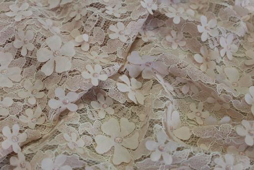 Сетка вышивка цветочный узор, цвет персиковый | Textile Plaza