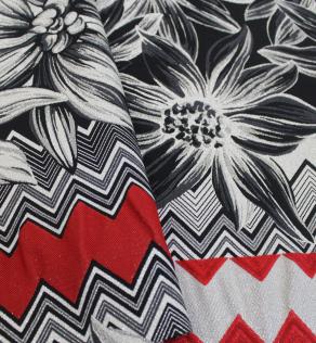 Жаккард Италия черно-бело-красный цветочный принт | Textile Plaza