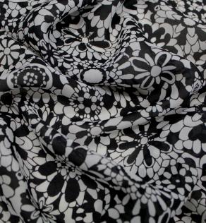 Шелк Италия черно-белый цветочный принт | Textile Plaza