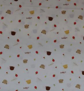 Ткань для детского постельного белья, мелкий принт мишки/клубнички | Textile Plaza