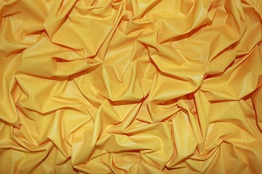 Плащевая ткань цвет темно-желтый | Textile Plaza