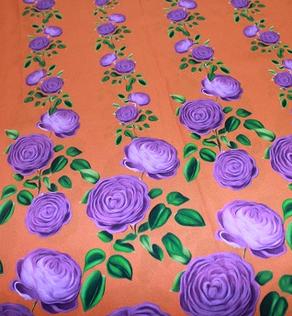 Шелк Италия фиолетовые цветы на оранжевом Gucci (остаток 145см, цена за кусок 1000 грн) | Textile Plaza