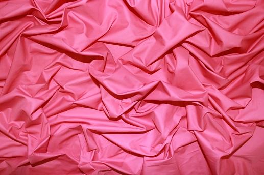 Плащова тканина колір насичений рожевий | Textile Plaza