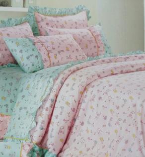 Ткань для детского постельного, зайчики на розовом и голубом | Textile Plaza