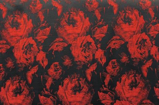 Жаккард костюмний Італія принт червоні троянди на чорному фоні | Textile Plaza