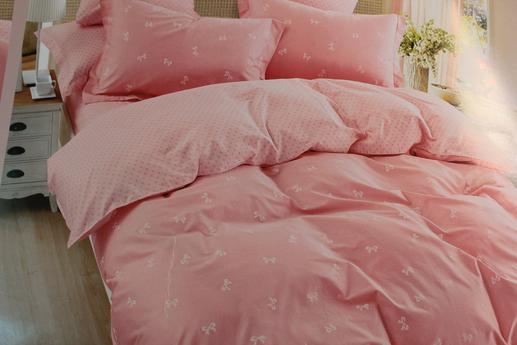 Сатин  для постільної білизни, бантики на пудрово-рожевому фоні | Textile Plaza